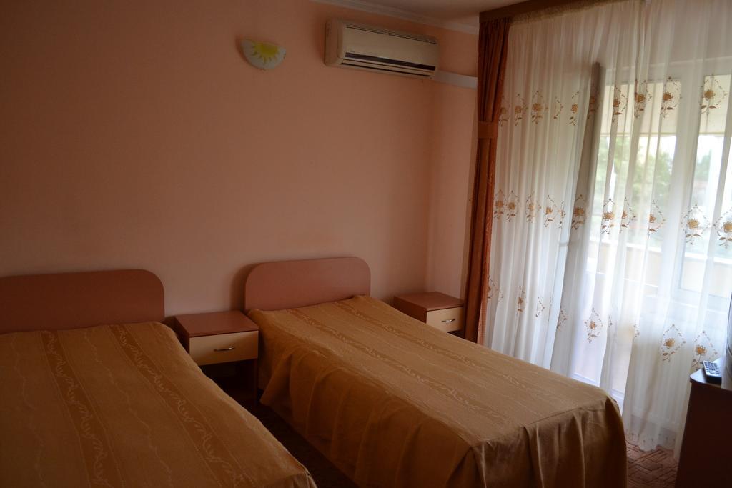Pension Coral Baia Mare Oda fotoğraf