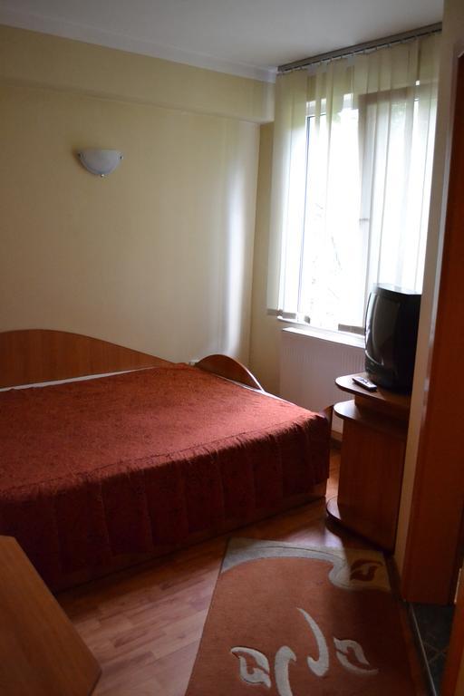 Pension Coral Baia Mare Oda fotoğraf